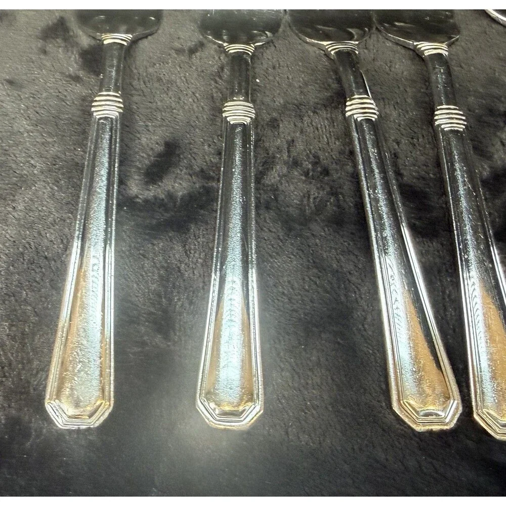 Pfaltzgraff Providence Stainless Flatware 14 Pieces 9 Knives 4 Forks 1 Spoon